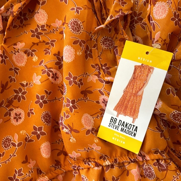 Steve Madden Ditsy midi dress. - Picture 7 of 8